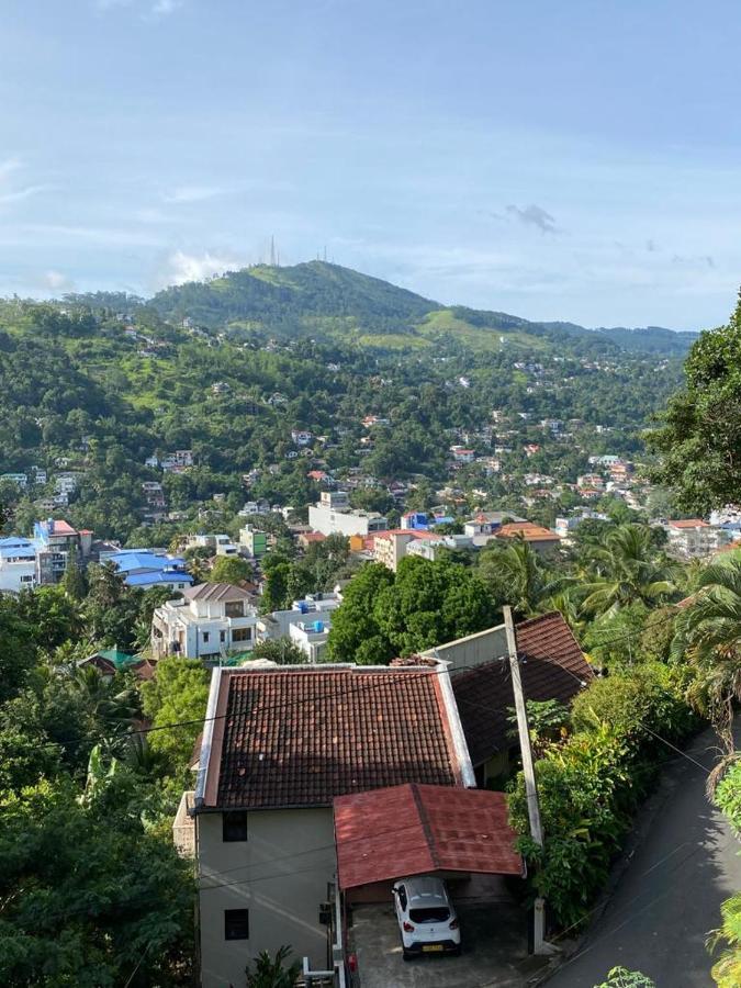 The Bbc Cheliyan Villa Kandy Extérieur photo